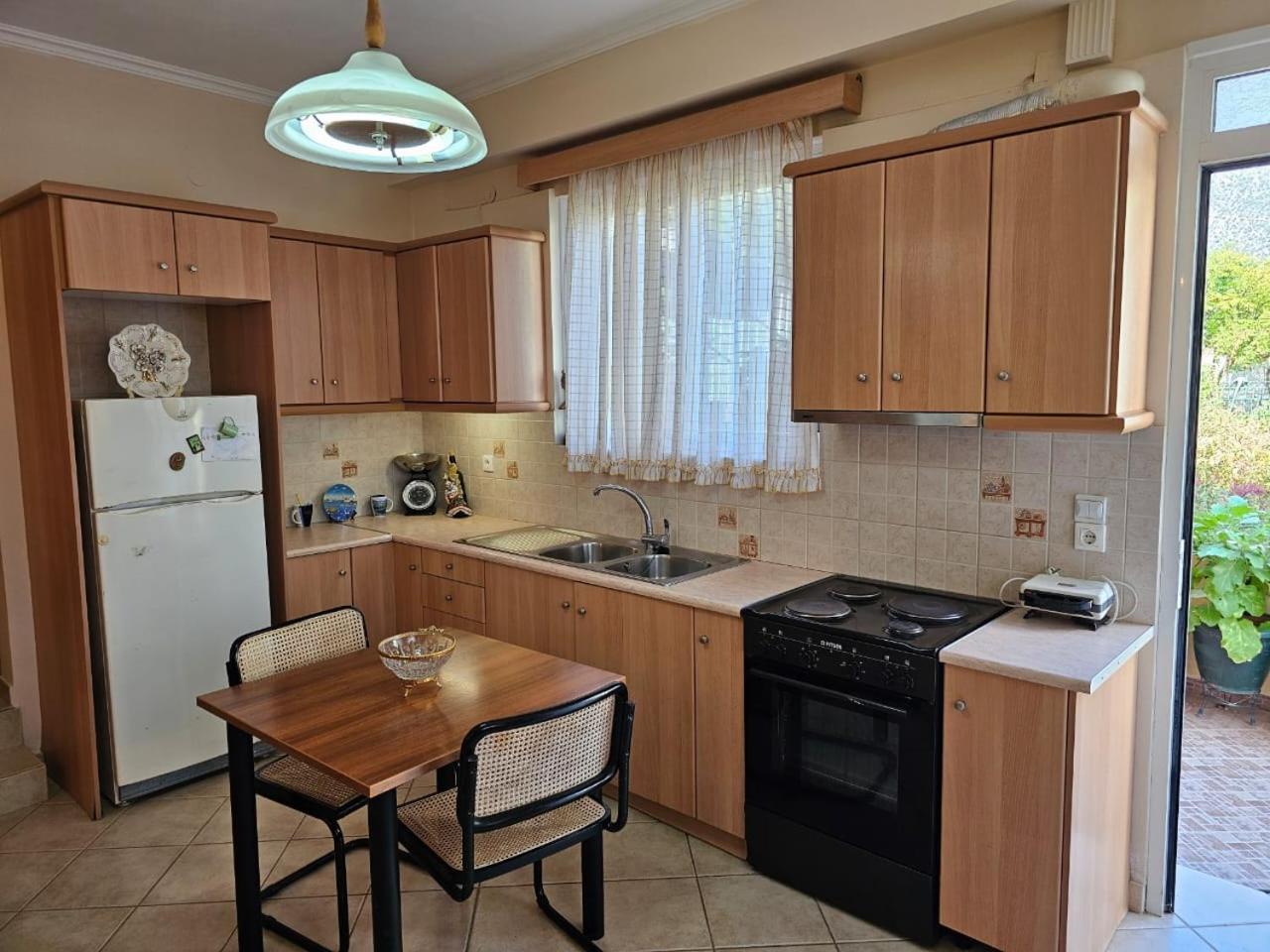 Apartamento Eva'S Poros  Exterior foto